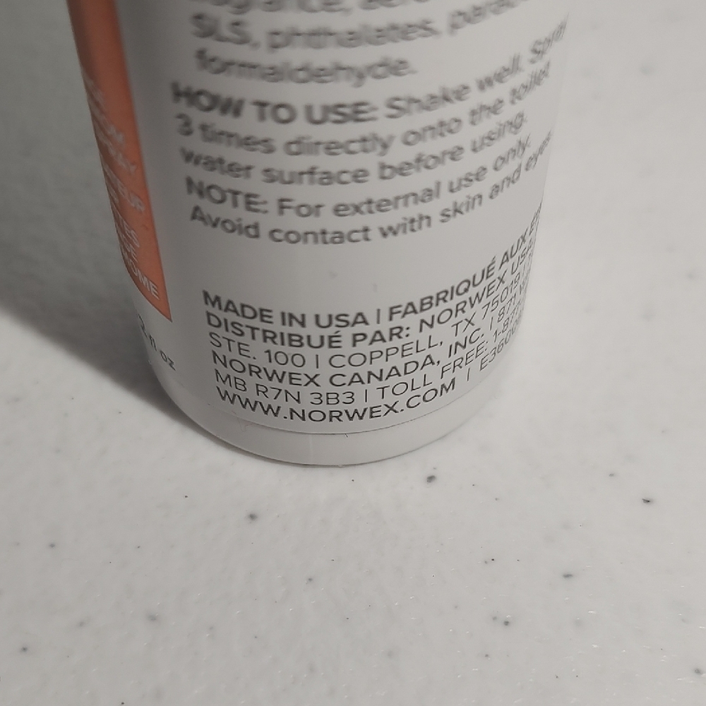 Norwex White and Orange Cleaning Spray - Picture 5 of 6
